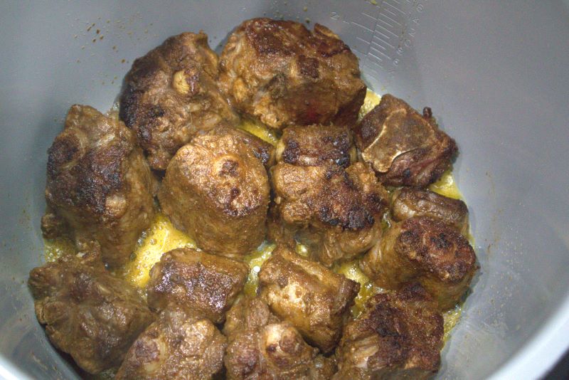 Sauté Action Oxtails